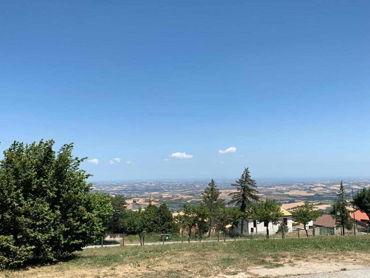 Hotel Tetto Delle Marche - Ristorante Dei Conti Cingoli Eksteriør bilde